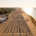 Cozy With Terrace * Bibione